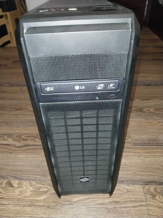 Komputer stacjonarny Ryzen 7 16 GB DDR4 GTX 1070 Ti M.2 + 2xSSD + HDD