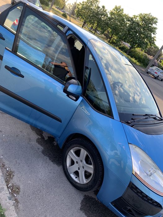 Ситроен с4 Пикассо отличное состояние или обмен на бус пассажир