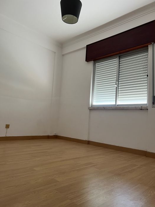 Apartamento t2| á venda| reboleira |amadora