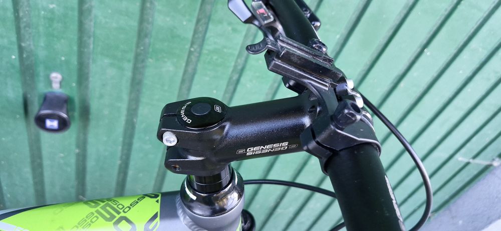 Rower MTB GENESIS SOLUTION 4.0 Hardtail.