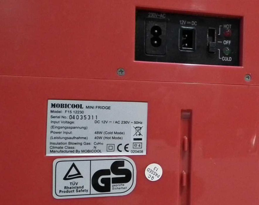 Lodówka Mobicool 12V/230V samochodowa turystyczna