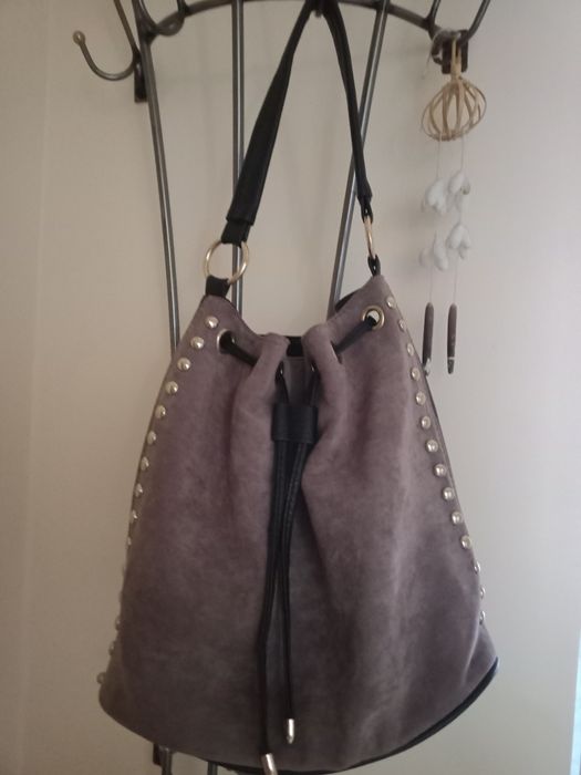 Nowa torebka, modny fason.