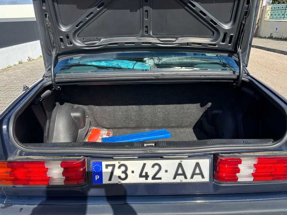 Mercedes 190 E   139000 kms Nacional