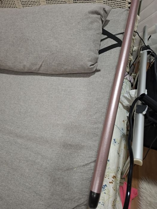 Cama articulada  para pessoas de pouca mobilidade