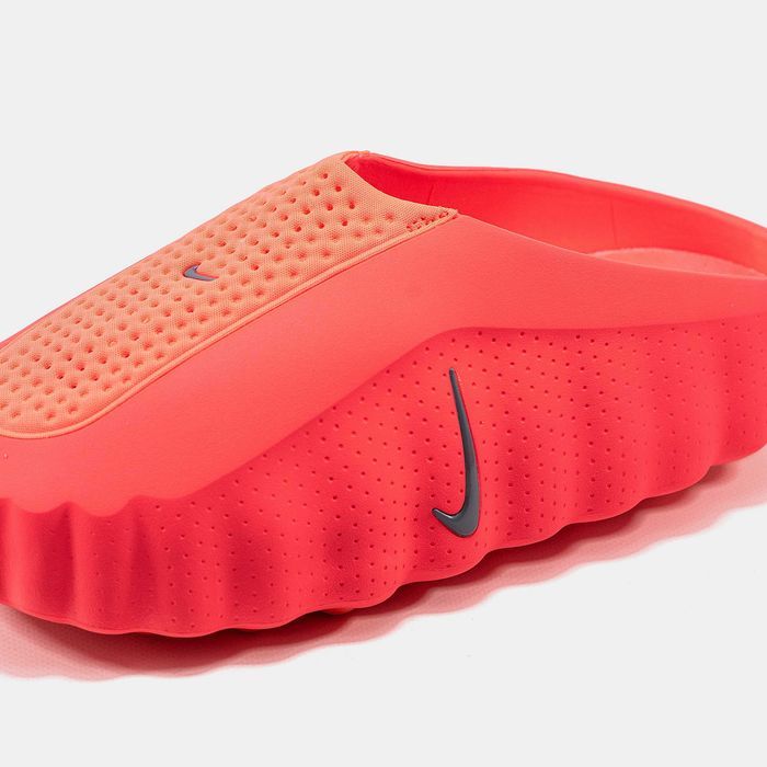 Шльопанці Nike Mind 001 Solar Red premium
