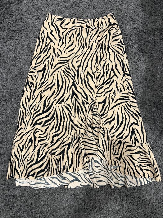 Спідниця на літо