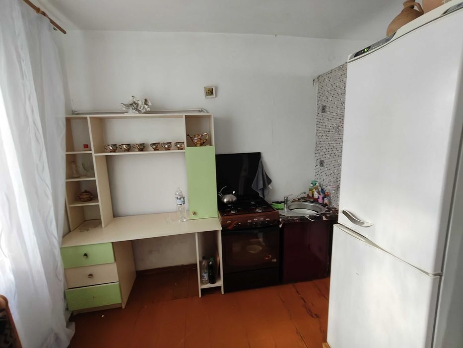 Будинок на просторій земельній ділянці між Базарчиком та Сушильним