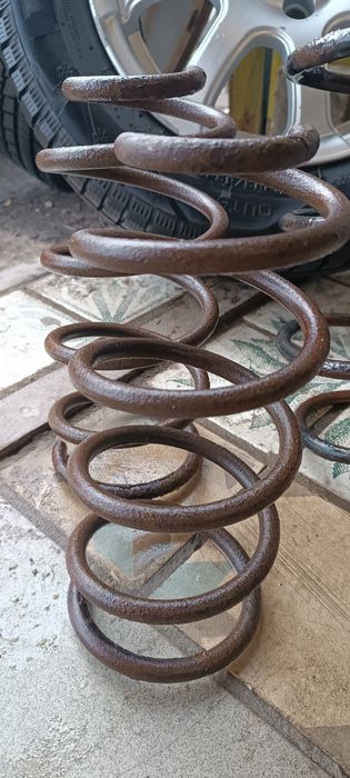 Пружини зад fiat Punto 188