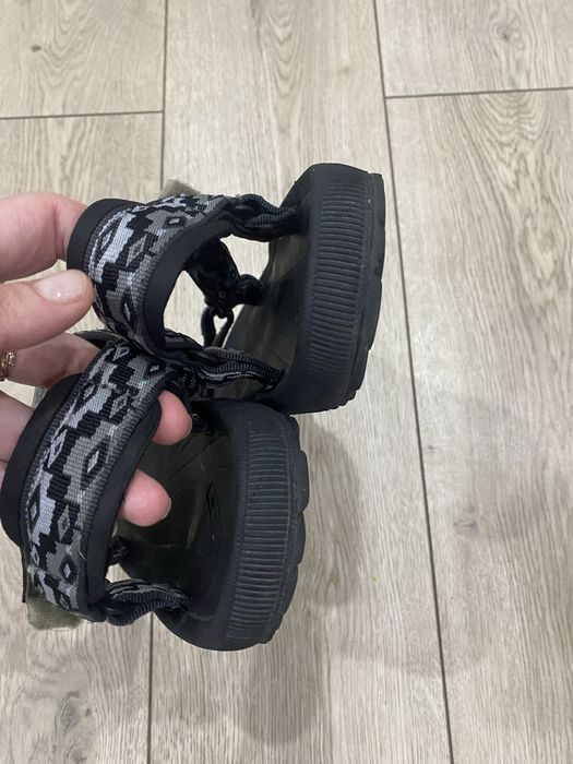 Босоніжки сандалі трекінгові Teva / 42 p.