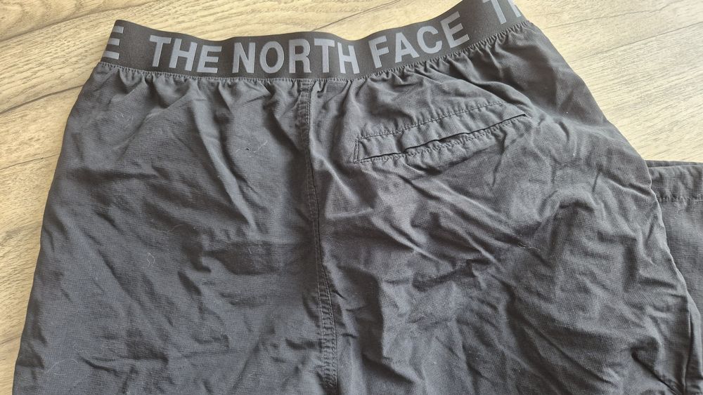 The north face spodnie damskie S/M
Stan bdb-