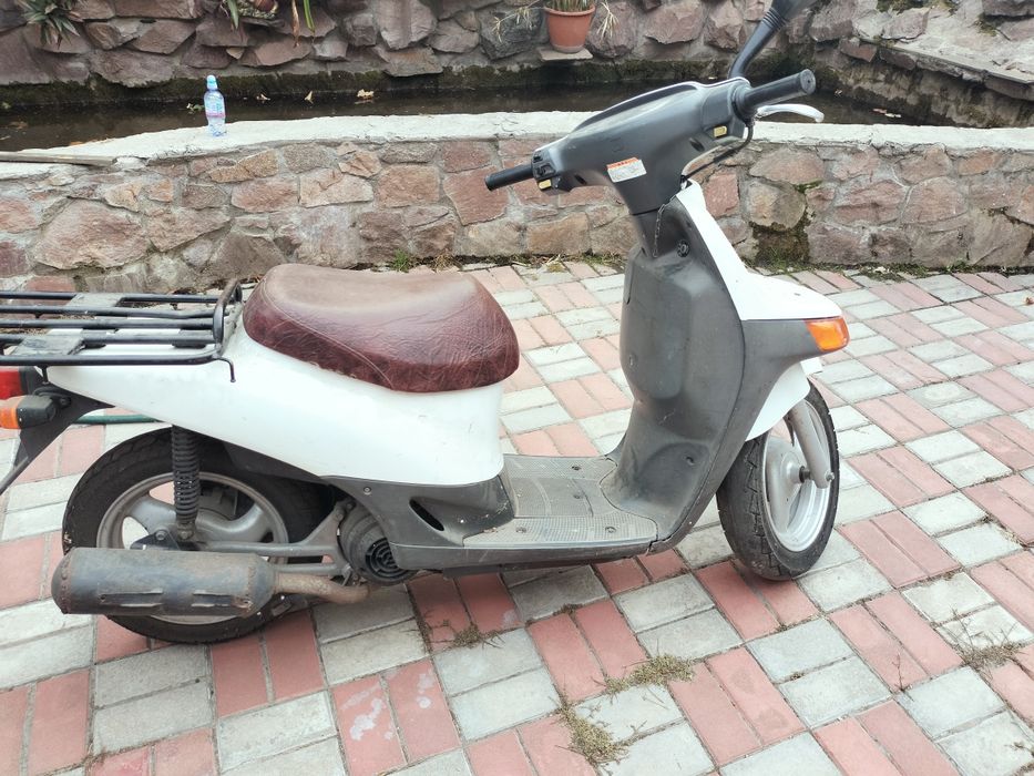 Мопед  Хонда скутер