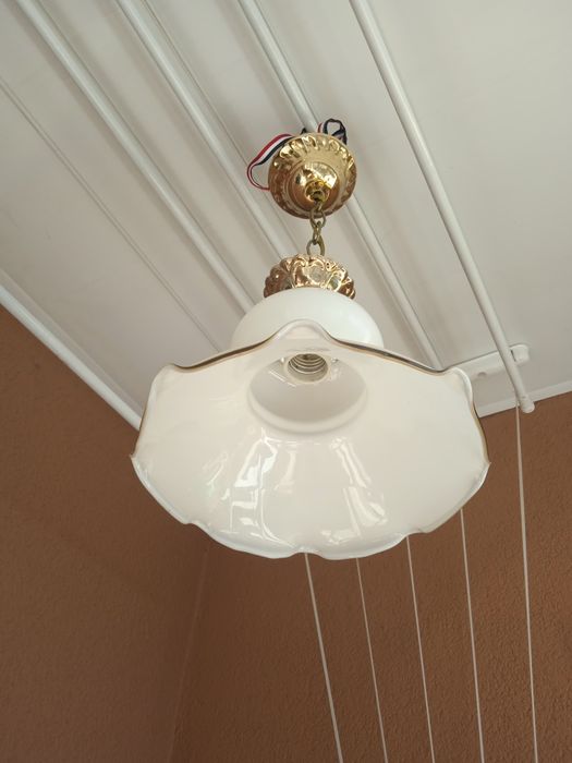 Люстра у приміщення