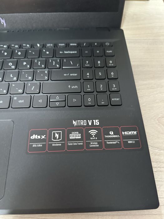 Ігровий ноутбук ACER Nitro V 15 ANV15-51-56FQ Obsidian Black