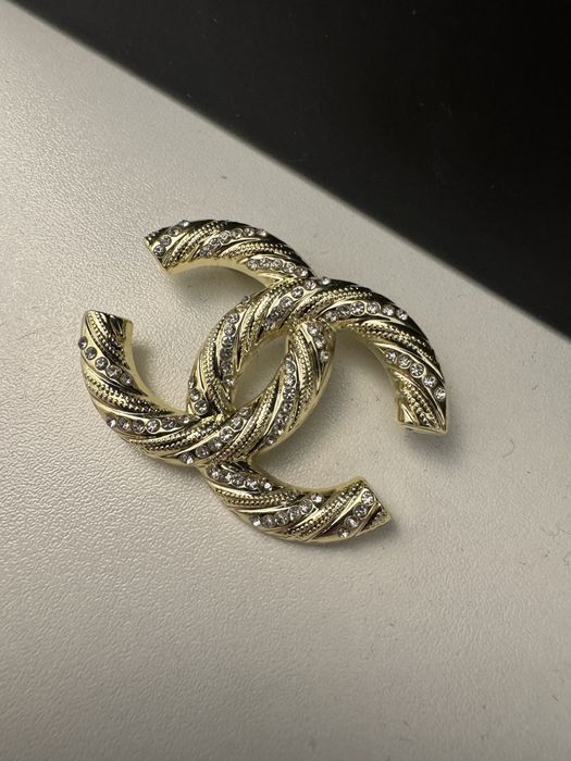 Broszka Chanel premium