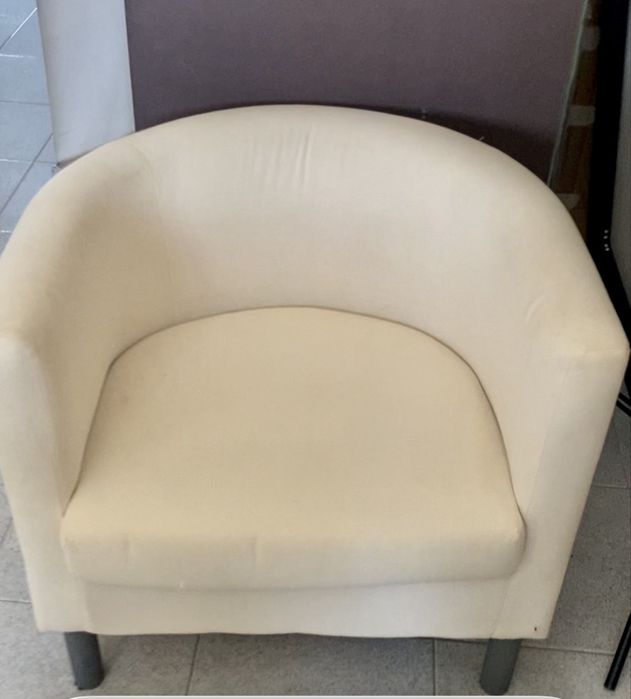 Cadeirão IKEA estilo banheira, tecido  cru