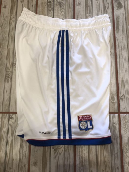 Спортивные шорты Adidas  FC Olymplque Lyonnais