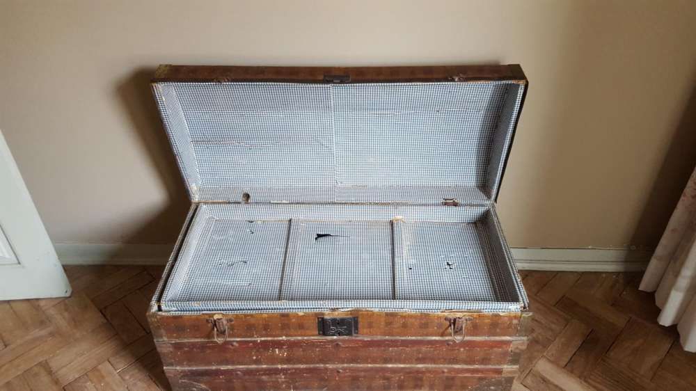 Arca de madeira antiga