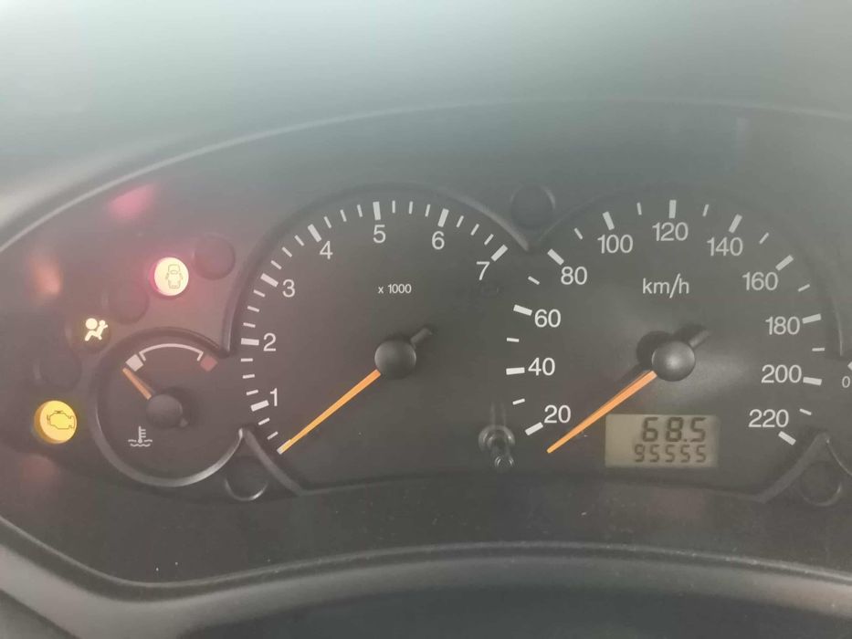 Ford focus 1.4 gasolina