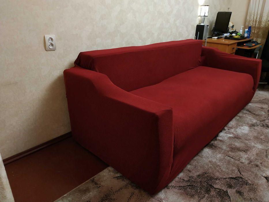 Натяжний еластичний бордовий чохол для 2-місного дивана, софи, канапи