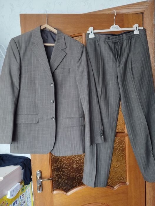 Костюм мужской 48р