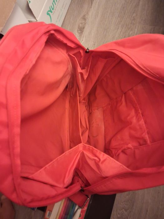 Mochila NafNaf  + material