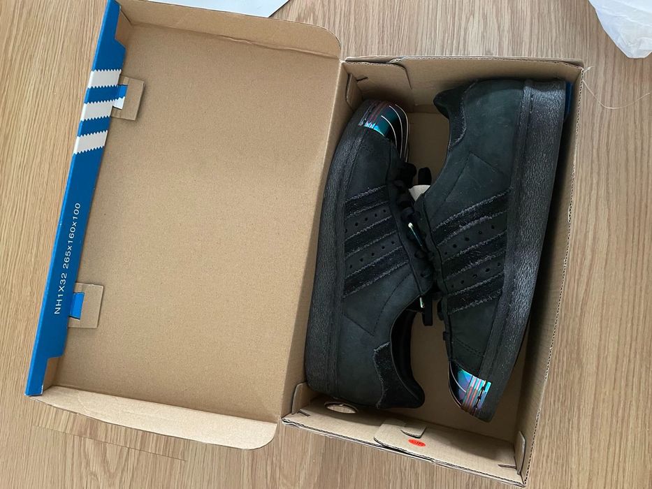 calçados sneakers adidas