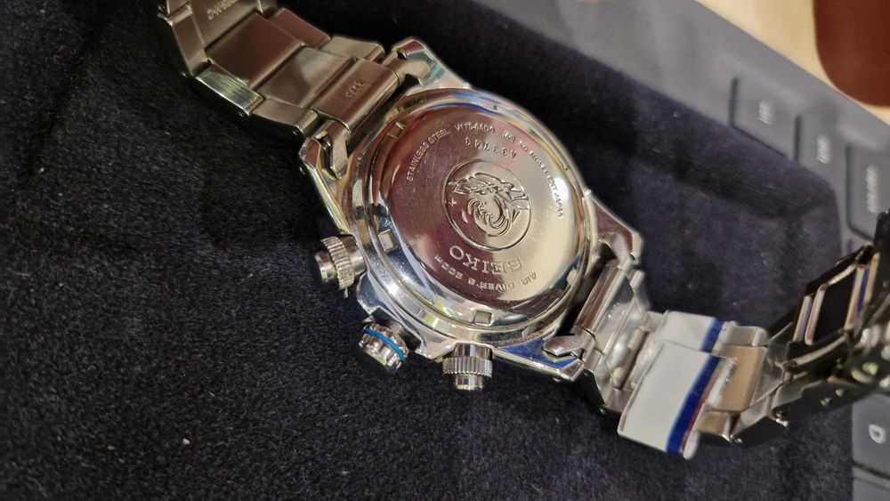 SEIKO SOLAR ZEGAREK MĘSKI  Batman V176-0AD0 / Komis Krzysiek