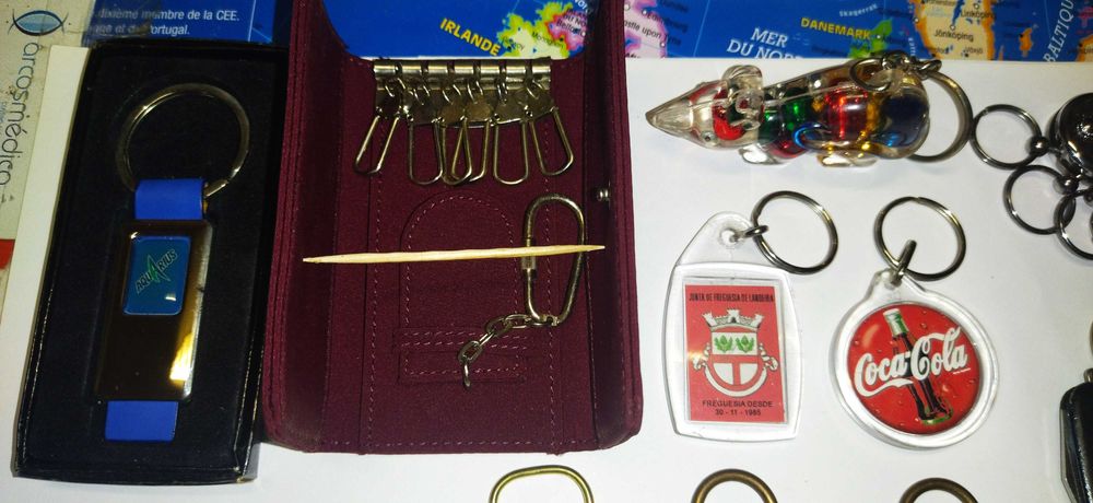 Porta -chaves em bom estado (alguns novos)