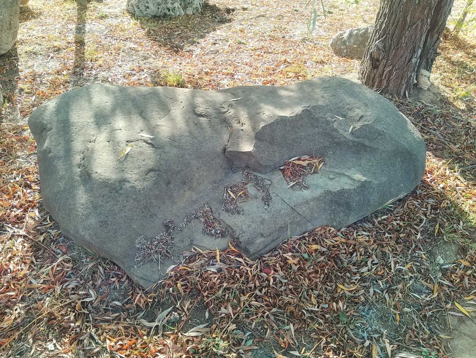 Валуны для ландшафта.