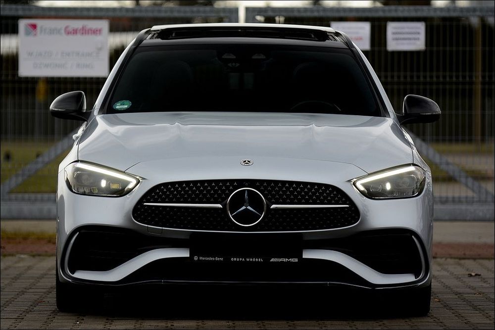 Mercedes-Benz Klasa C C220d T 200KM * AMG * Panorama * LASER * Kam360 * Head-UP * VOLL *