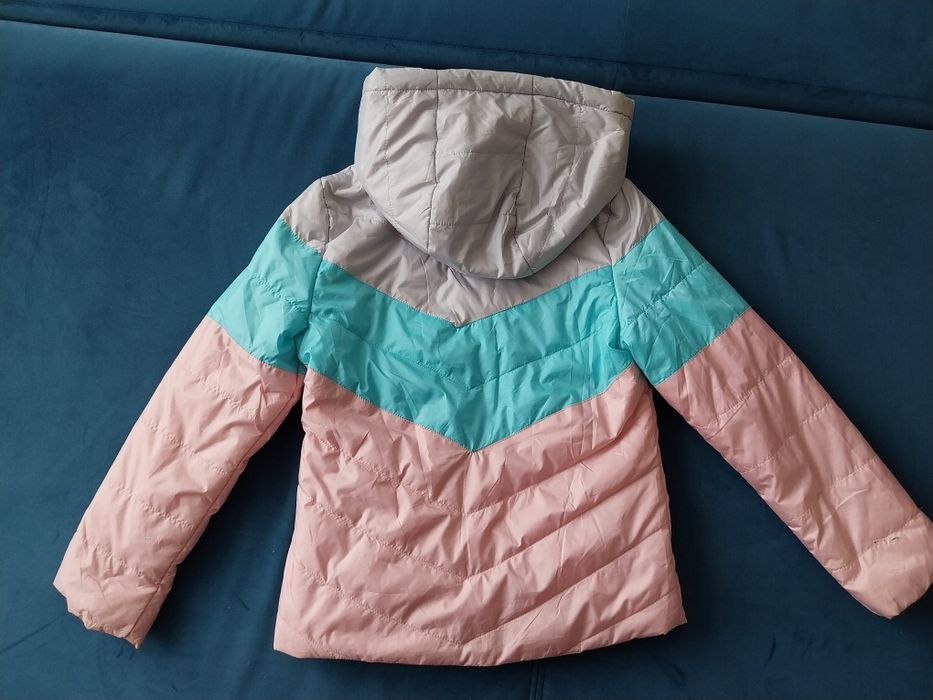 Kurtka na wiosnę, r. 134