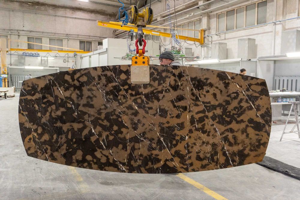 Mesas, tampos e bases em Mármore