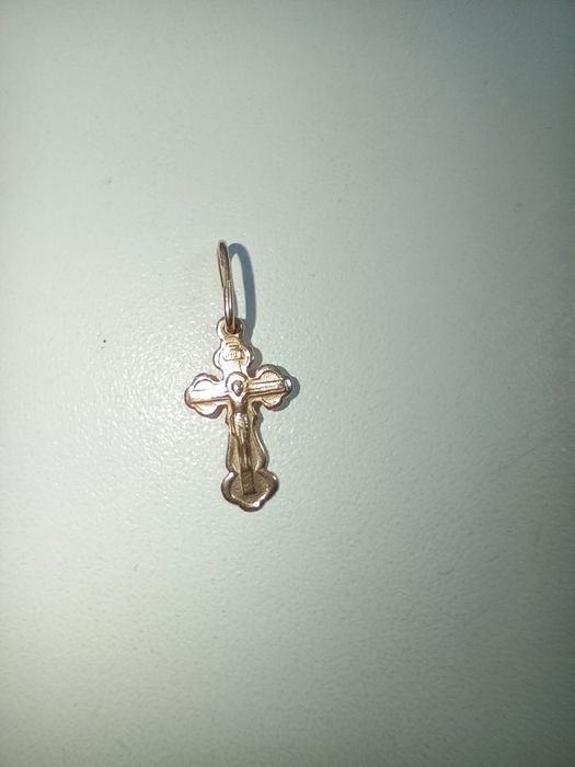 Золотий хрестик (хрест)