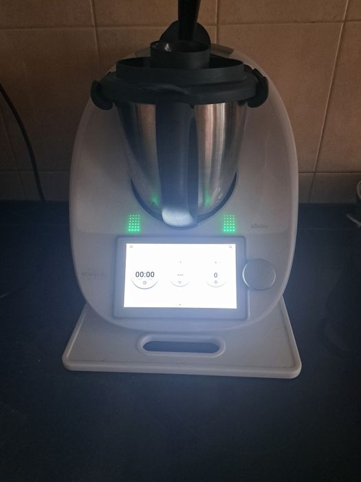 Bimby T6 com 2 copos