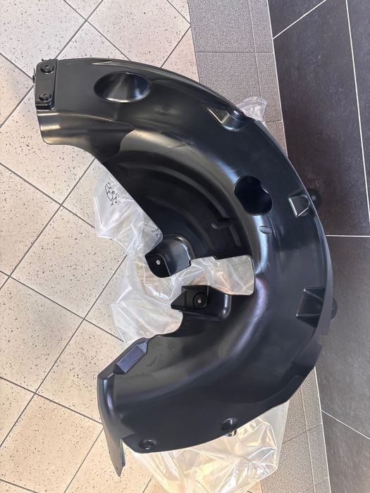 Oryginalne Nadkole Przednie Prawe Renault Mégane III RS Faktura VAT23%