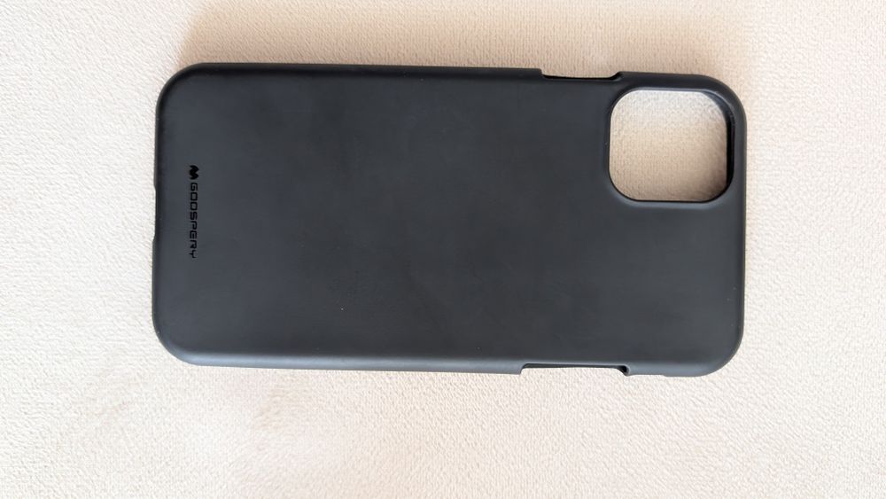 Etui czarne iPhone 11 case