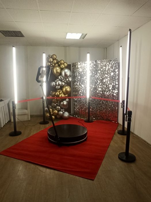 Kolorowe dymy wiatraki iskier fontanny iskier wodospad iskier