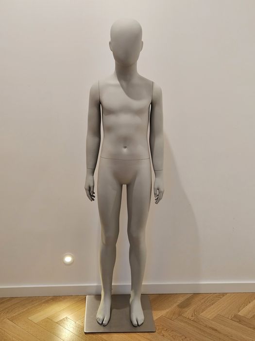 Manekin dziecięcy Best Mannequins BINK 10 lat 140 cm + stalowa podstawa