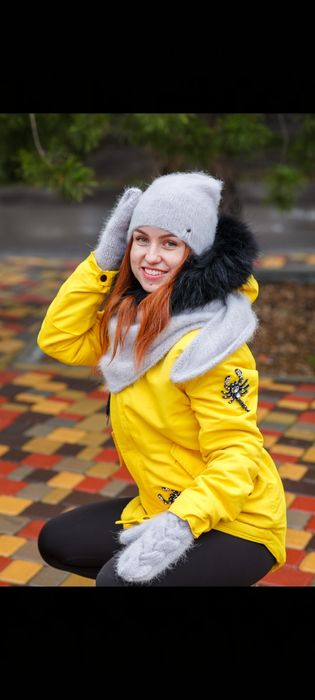 Жовта парка з натуральным песцем