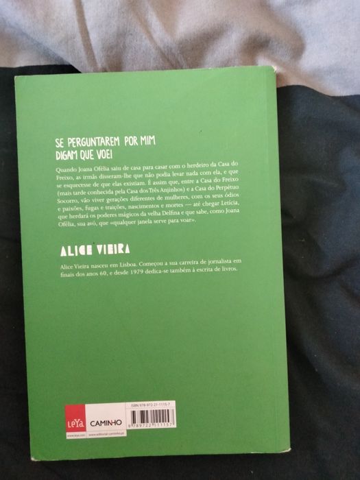 Vendo livro se perguntarem por mim digam que voei