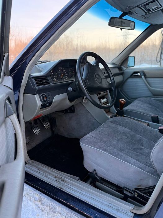 Mercedes 124E класс.Мерседес 124 универсал!