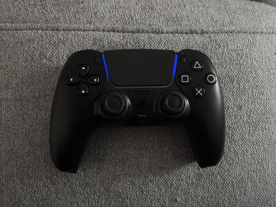 Pad Dualshock 4 do negocjacji