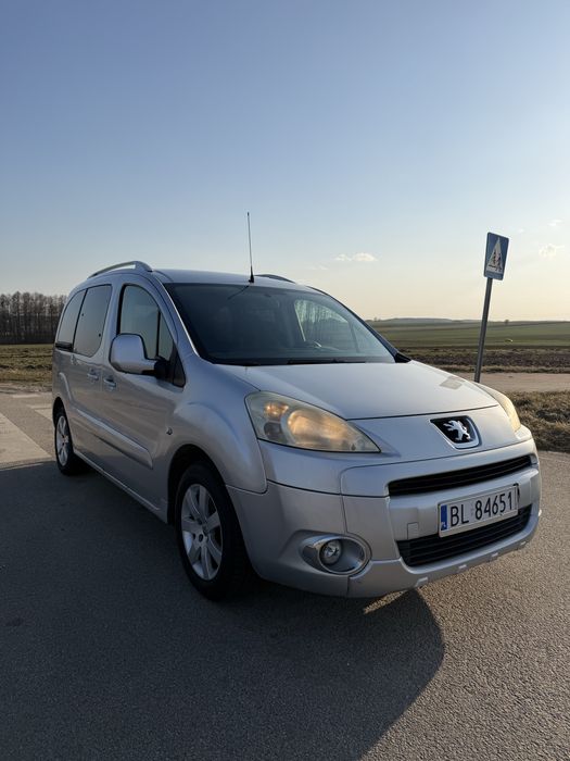 Peugeot Partner 1.6 HDI bez dpf klima hak 5 miejsc