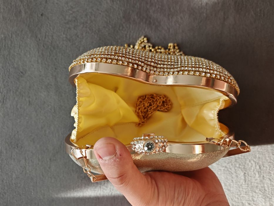 Torebka złota ładna