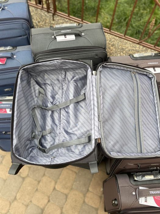 Валіза .чемодан.Валізи TRANSIT  на 2-х колесах .Розмір  22 ,26 ,30