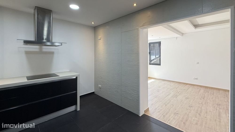 Apartamento T3 totalmente renovado em Pinhal Novo