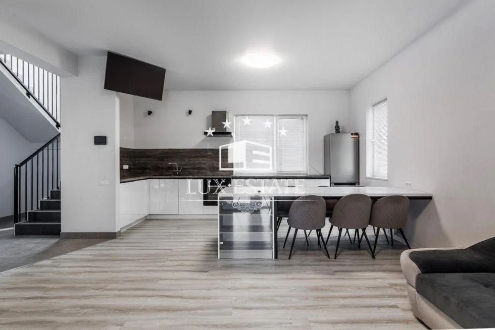 Аренда современного 2-этажного дома 145 м², 3 спальни с. Гатное. Без %