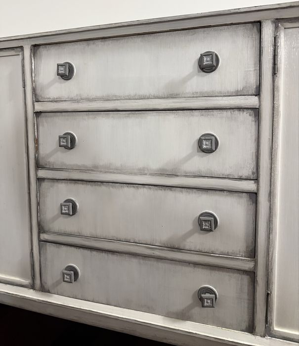 Aparador Rústico de Sala Restaurado