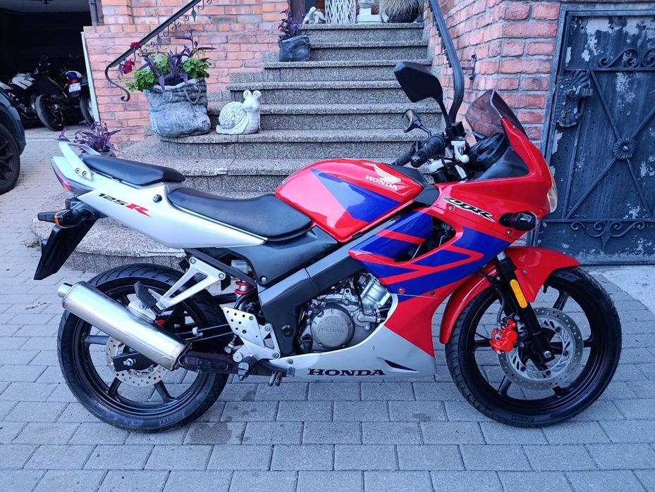 Honda CBR125 Transport