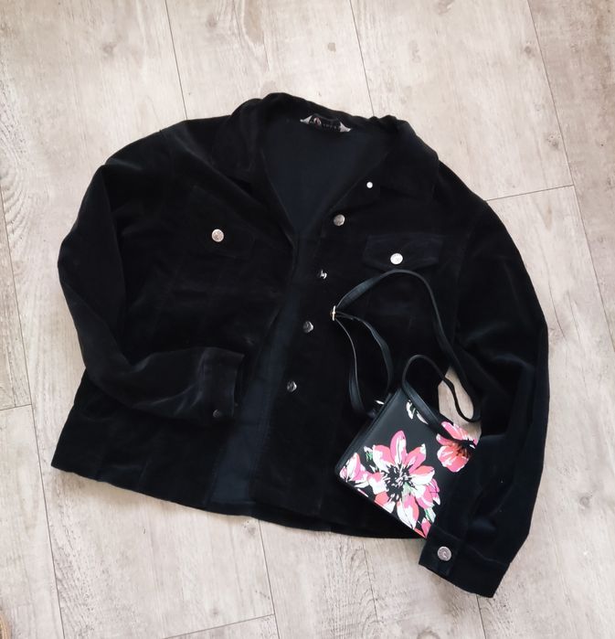 Czarna klasyczna katana damska 40 L sztruks